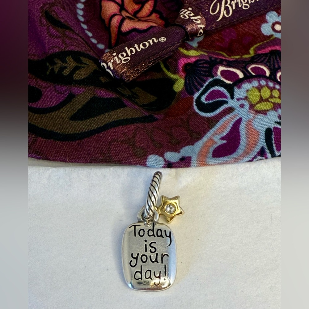 🌸Brighton Silver Pendant with Gold Star Charm
